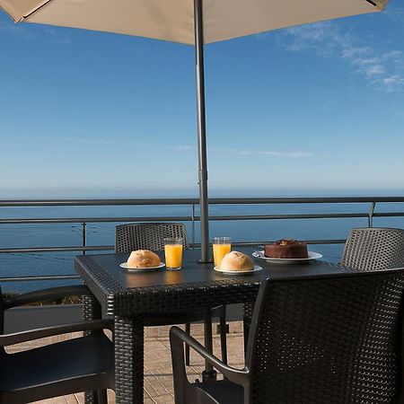 Welcome Home, With A Fantastic View, Sunrise & Sunsets Estreito Da Calheta Luaran gambar