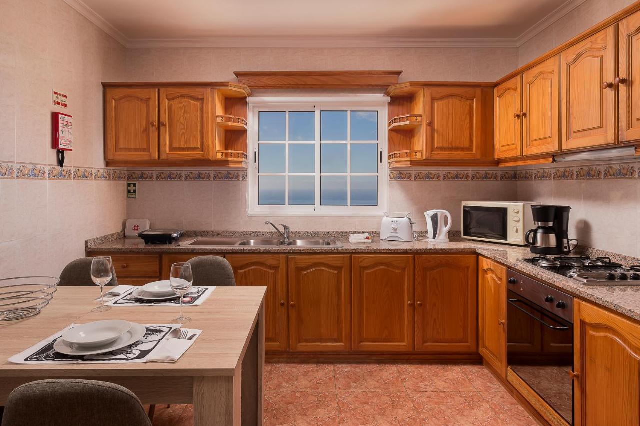 Welcome Home, With A Fantastic View, Sunrise & Sunsets Estreito Da Calheta Luaran gambar